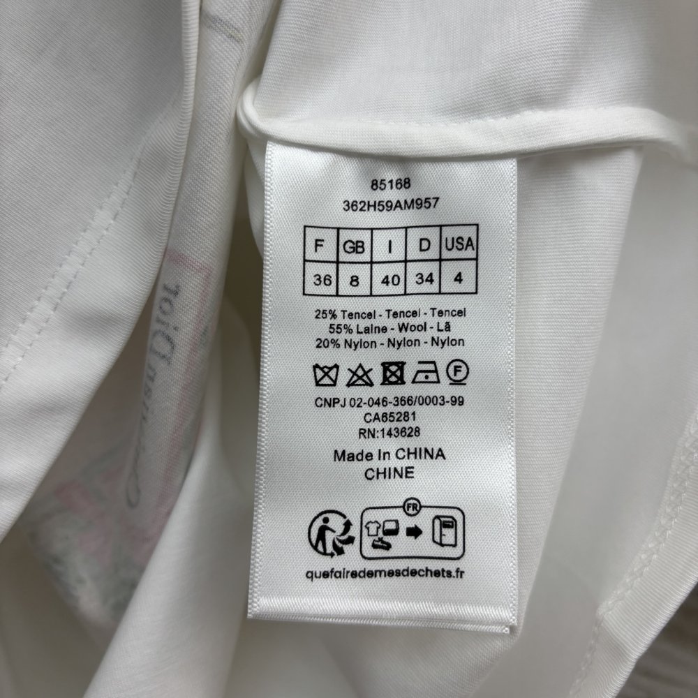 Футболка жіноча фото 9