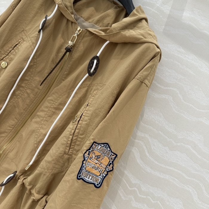 Куртка жіноча фото 3