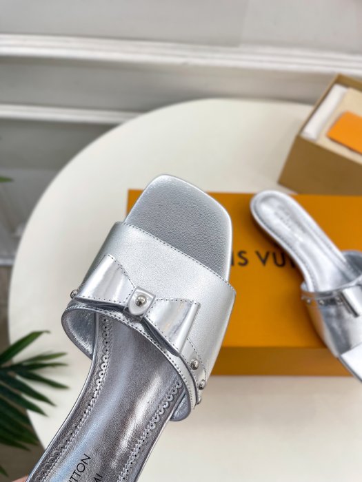 Шлепанцы фото 6