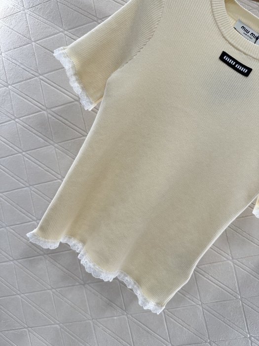 T-shirt women's фото 5