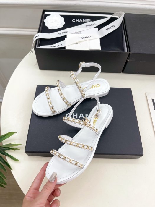 Сандалии женские фото 3