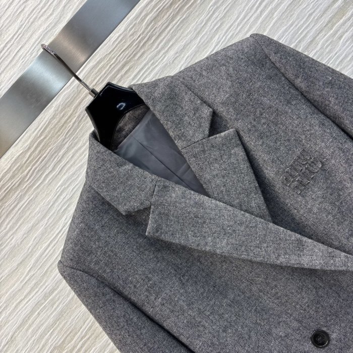 Coat wool фото 5