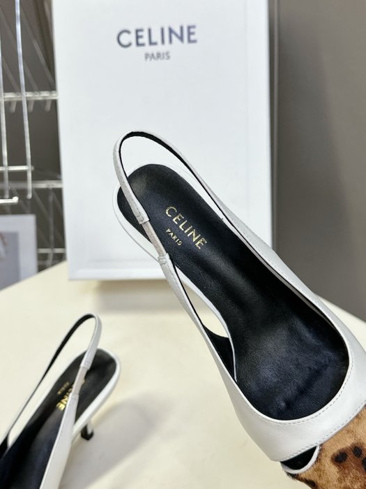 Босоножки фото 8