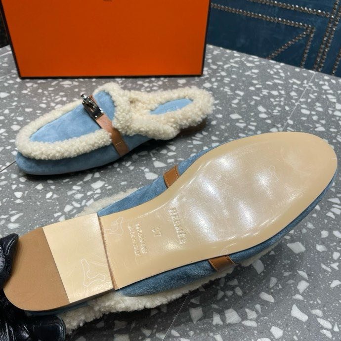 Slippers women's leather from fur фото 6