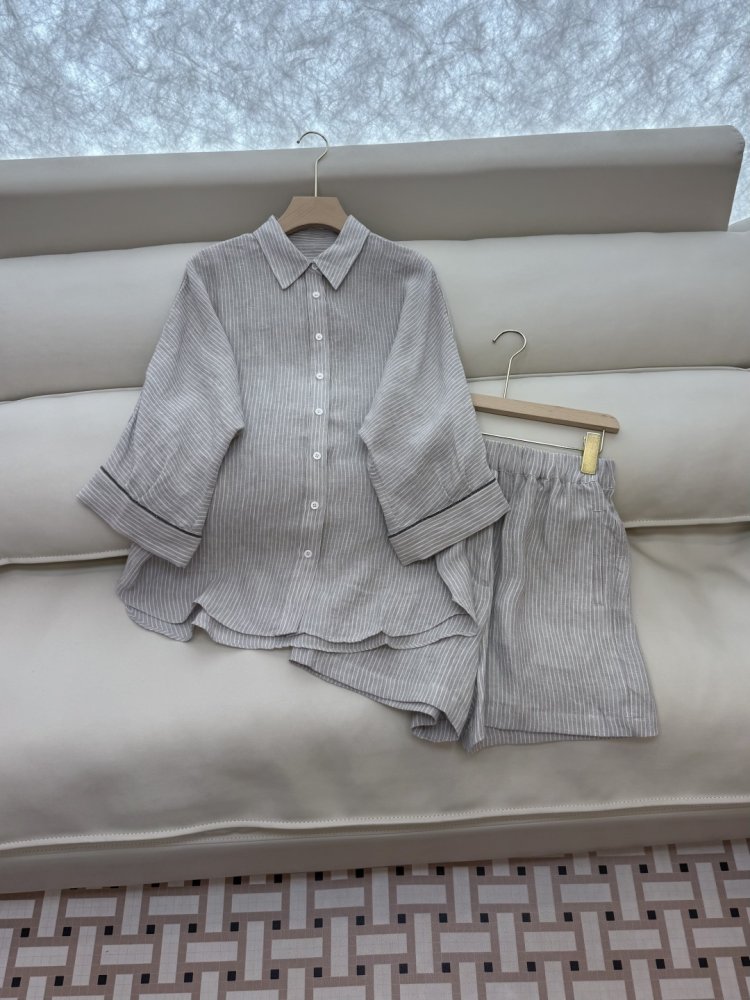 Костюм женский фото 3