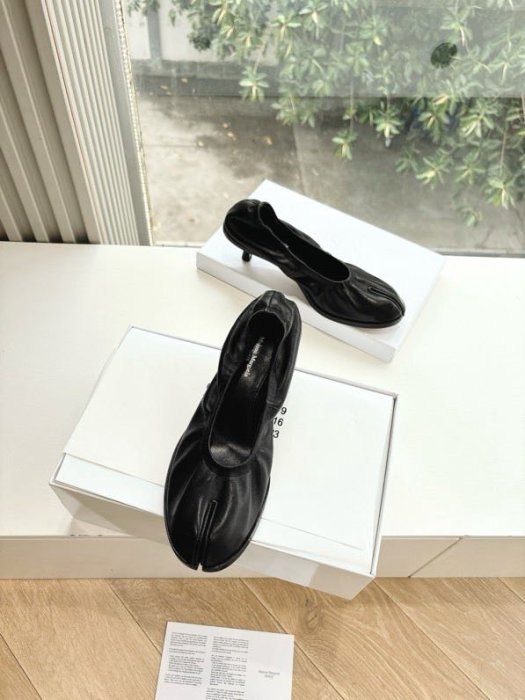 Туфли кожаные с раздвоенным носком фото 5