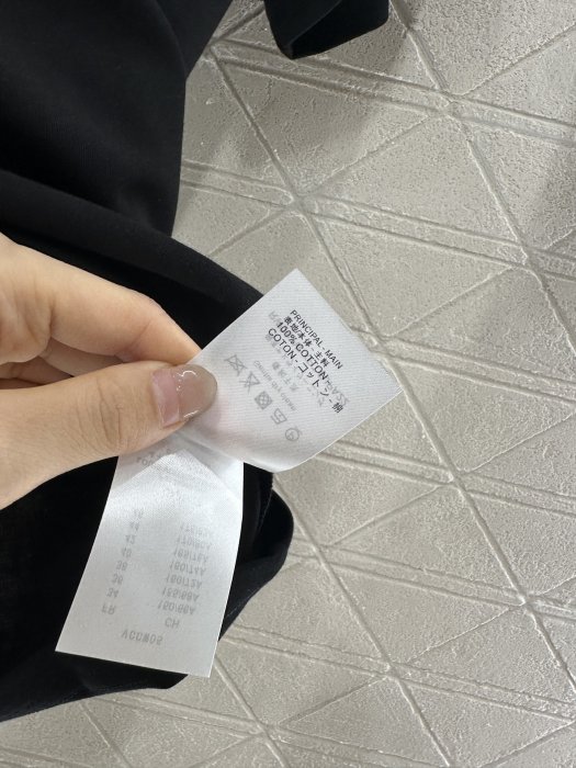 T-shirt women's фото 5