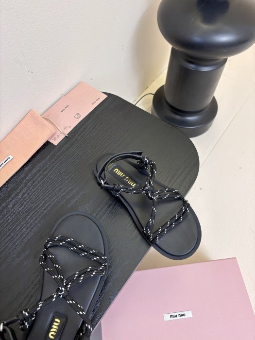 Сандалии женские фото 4