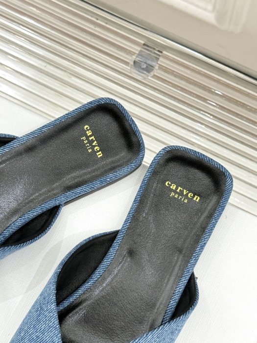 Шльопанці жіночі фото 8