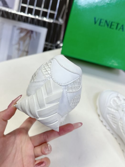 Кроссовки фото 9