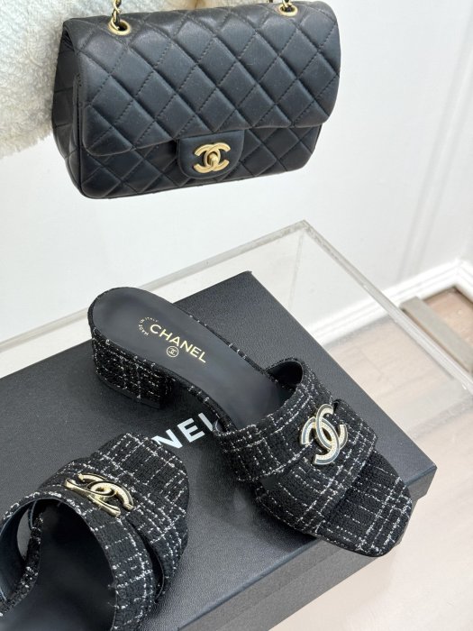 Босоножки фото 5