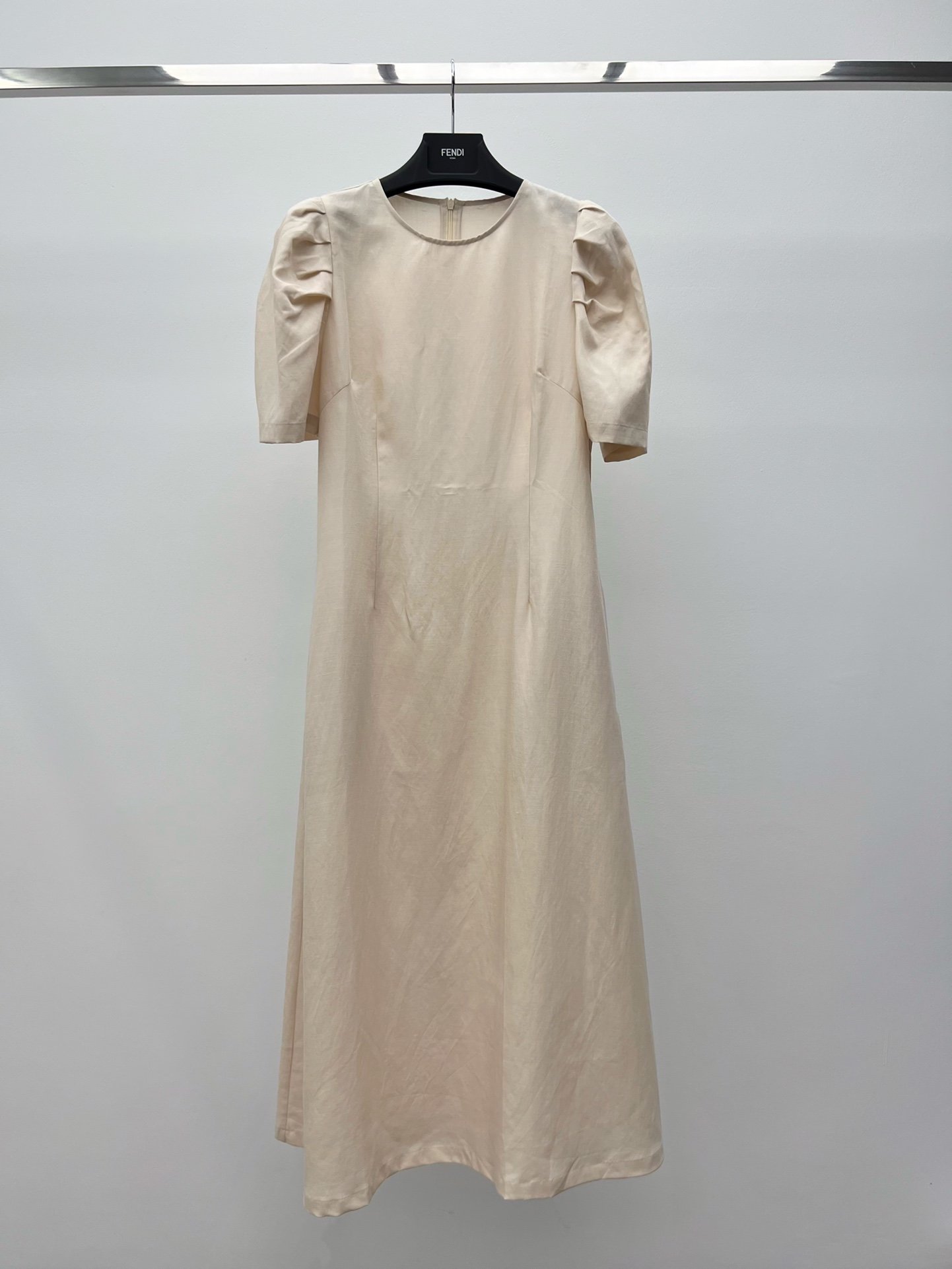 Плаття, Сукня з пишними рукавами