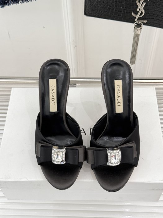 Босоножки фото 4