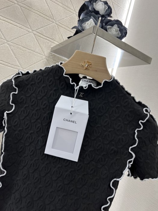 Футболка женская фото 3