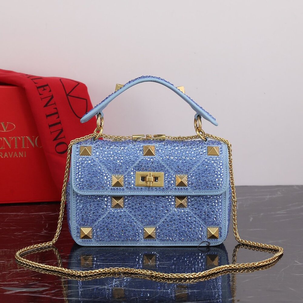 Сумка Valentino Garavani Roman Stud 25 см