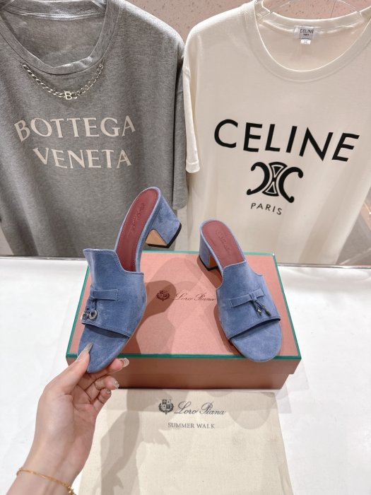 Босоножки фото 4