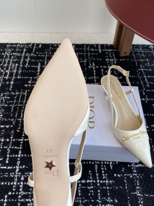 Босоножки фото 9