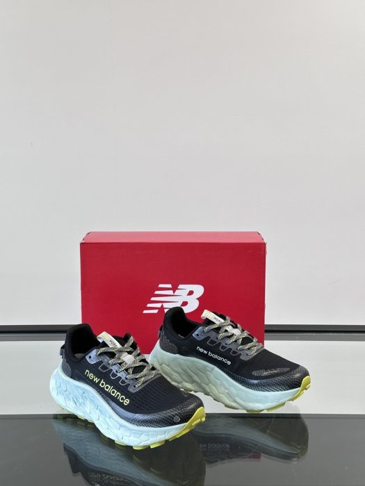 Кроссовки New Balance More Trail V3 фото 5