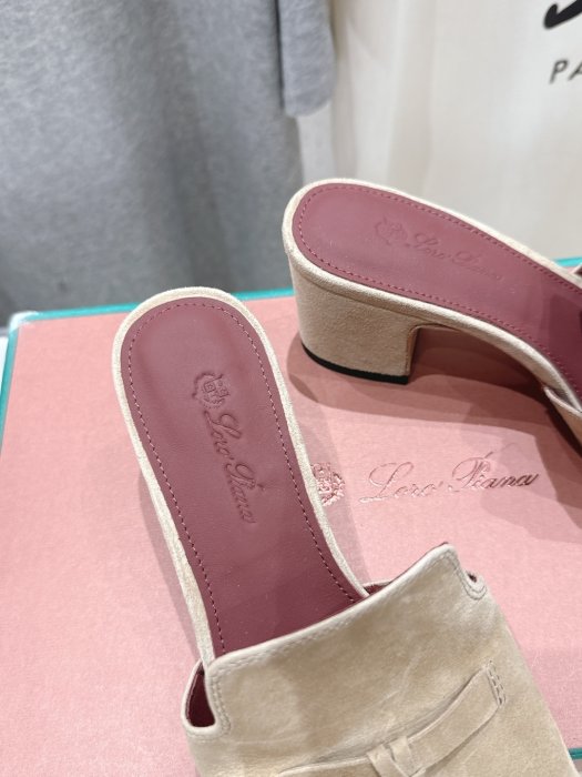 Босоножки фото 6