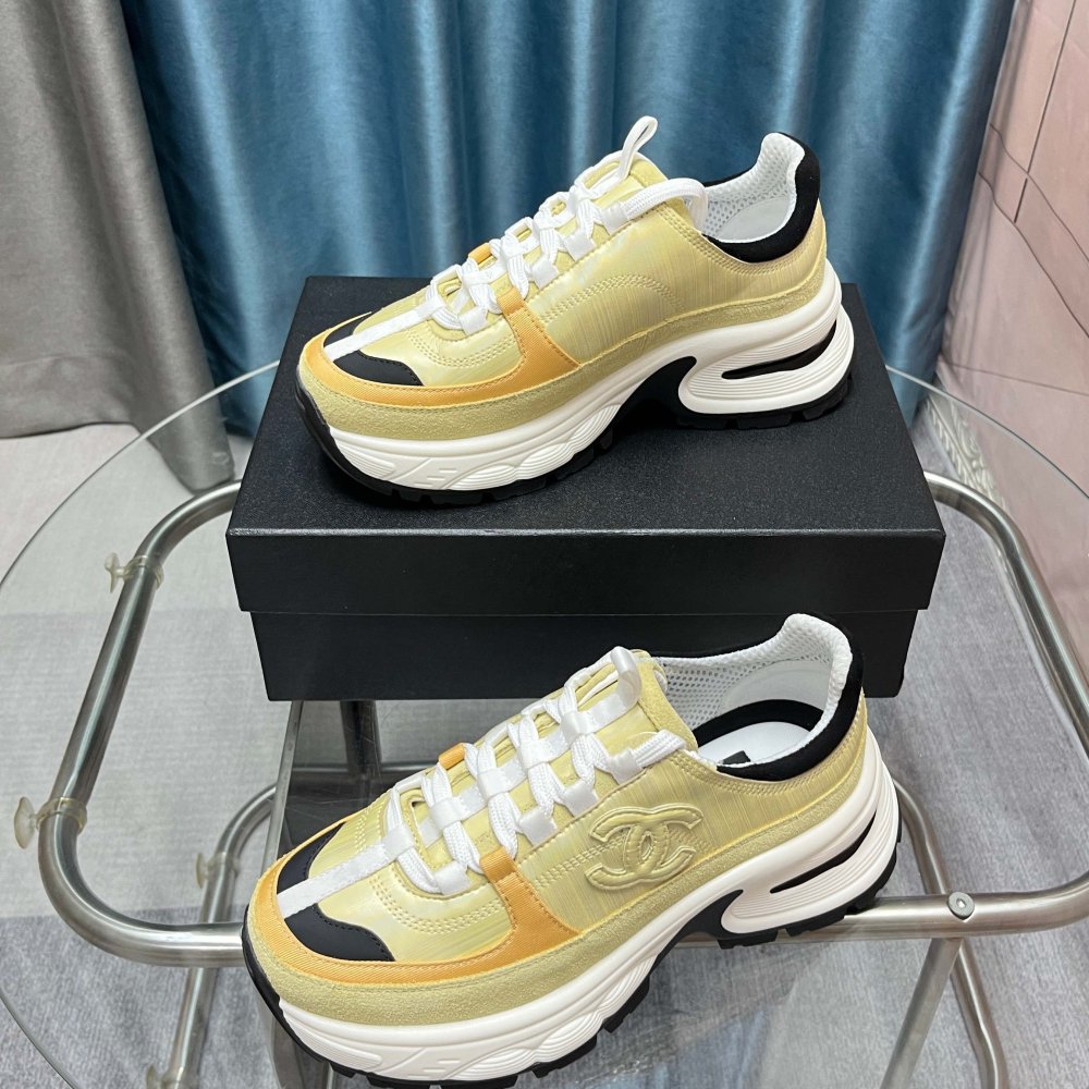 Кроссовки женские фото 7