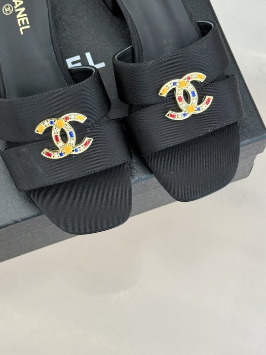 Босоножки фото 7