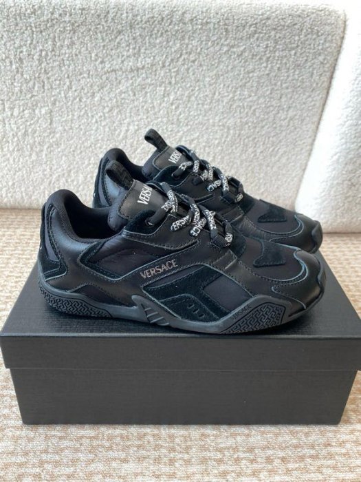 Кроссовки фото 9