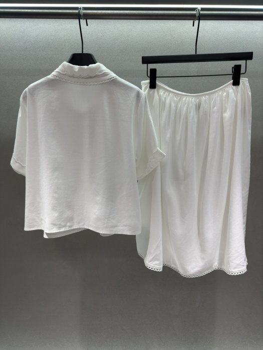 Костюм жіночий фото 2