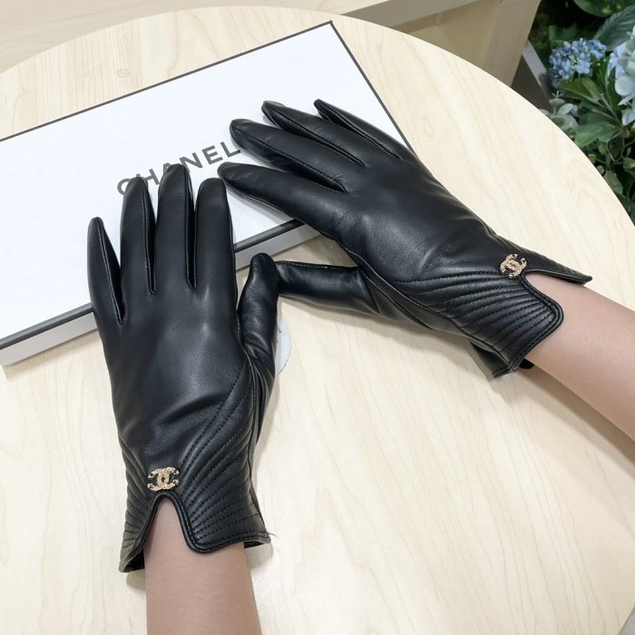 Gloves women's