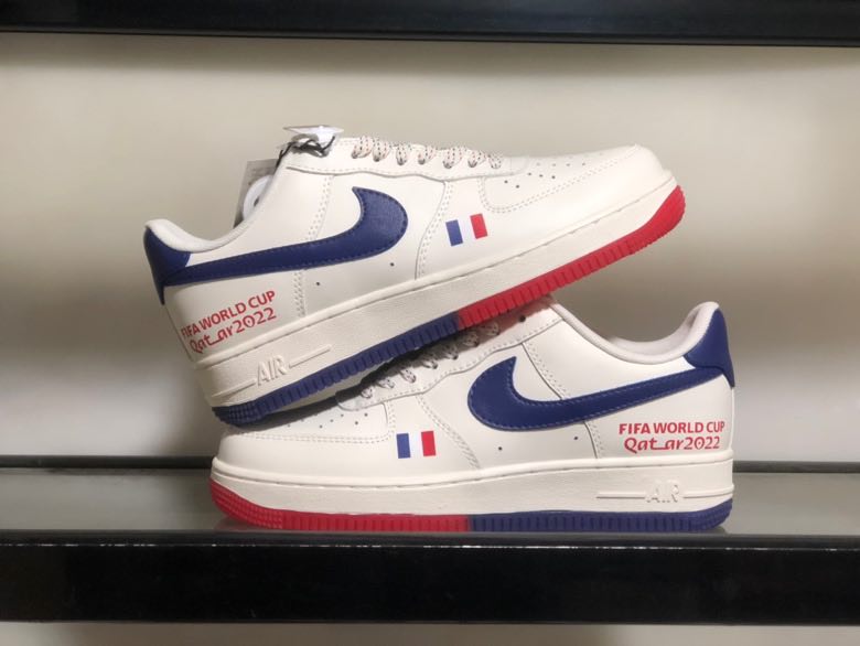 Кроссовки  Air Force 1 07 Low Red Blue France Limited фото 9