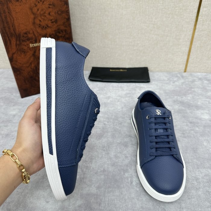 Кросівки фото 4