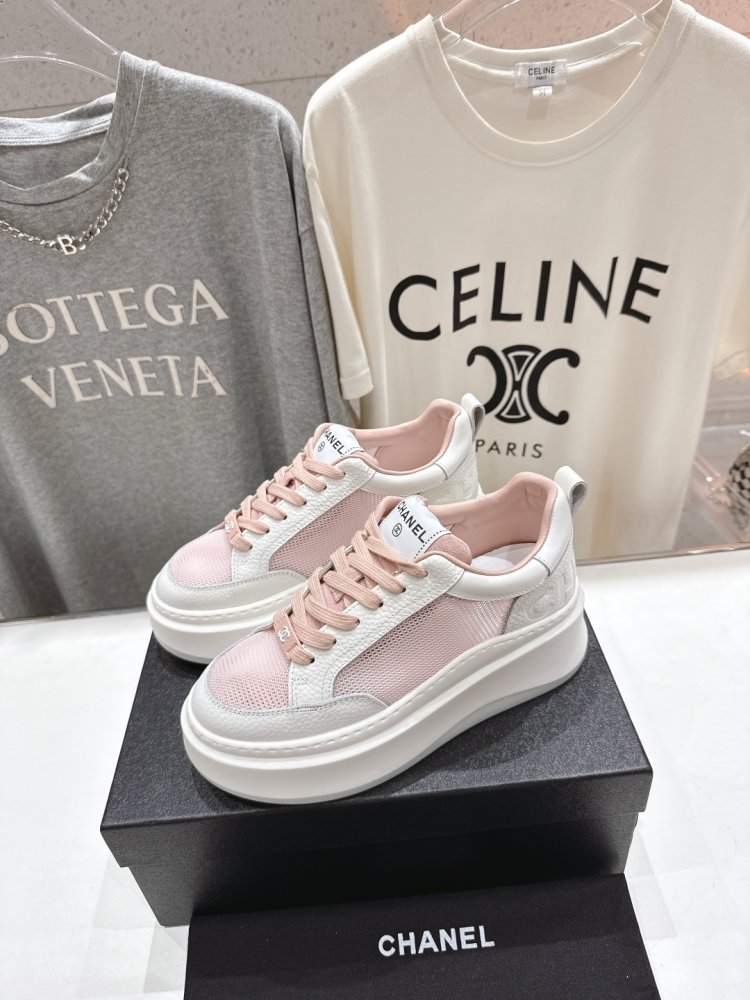 Кроссовки женские фото 3