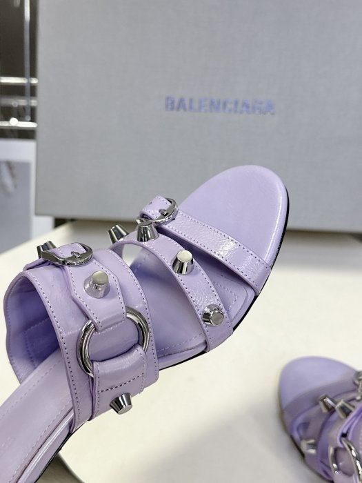 Босоножки фото 7