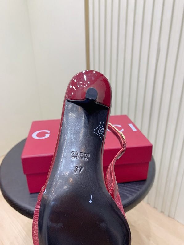 Босоніжки фото 4