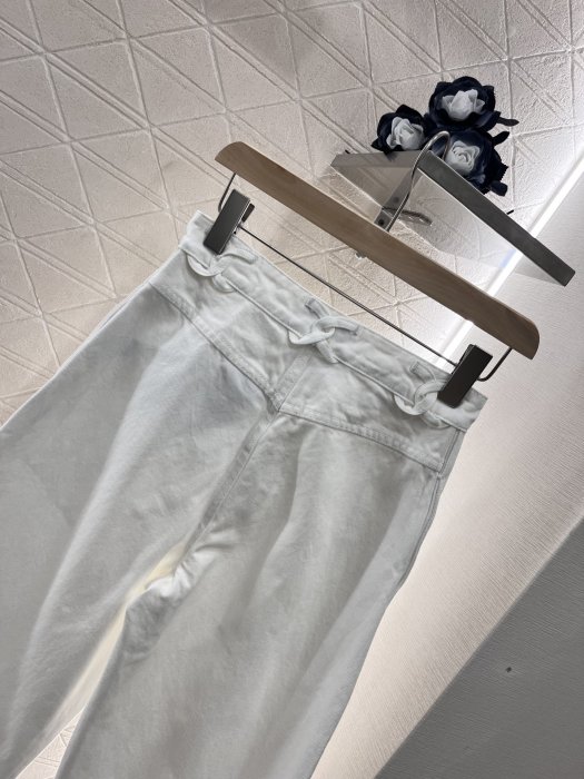 Джинсы женские фото 4