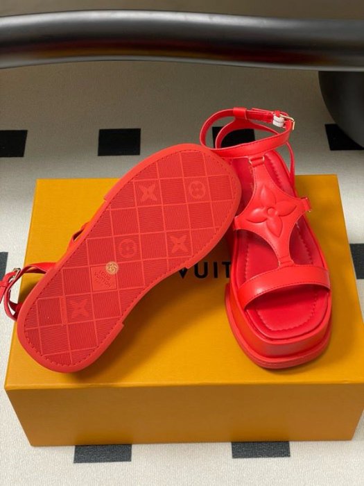 Sandals LV MAYA FLATFORM фото 9