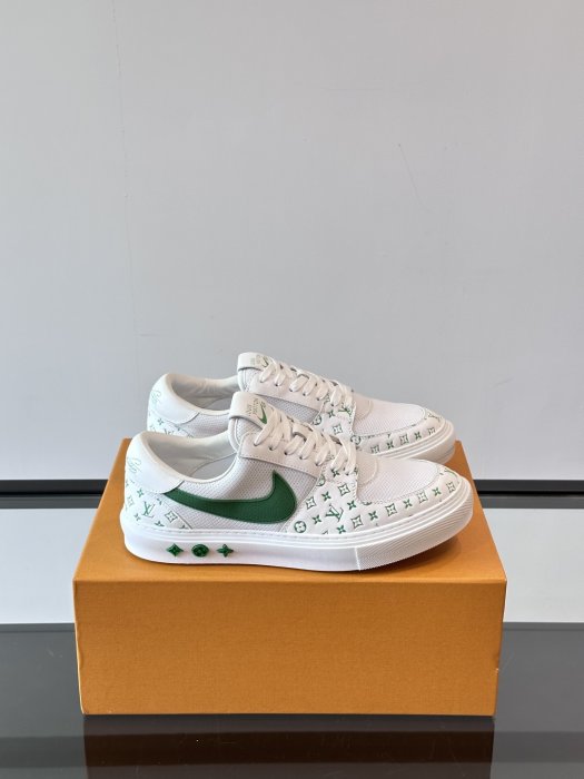 Кроссовки мужские