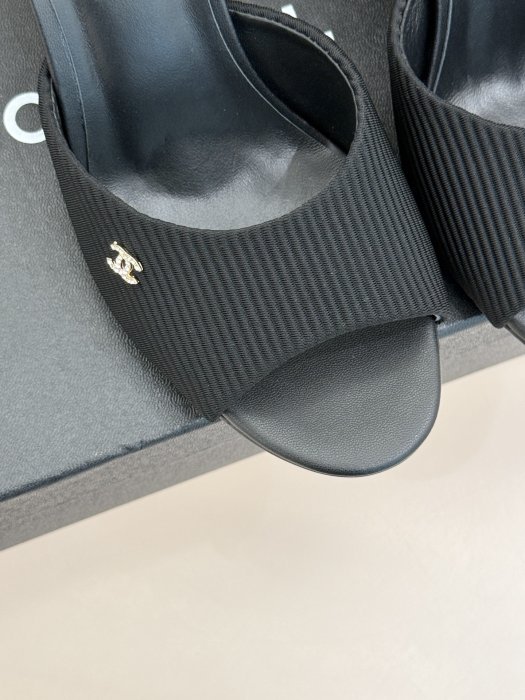 Босоножки фото 7