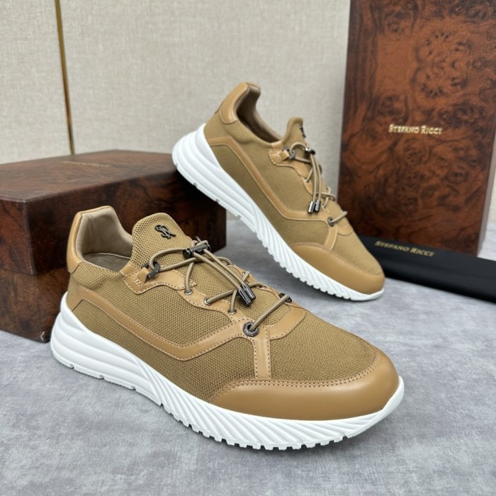 Кросівки фото 2