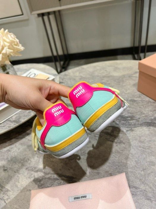 Кроссовки фото 8