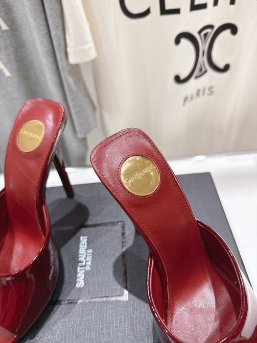 Босоножки фото 6