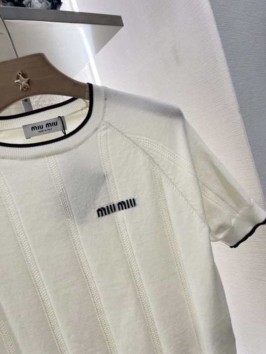 Футболка женская фото 5