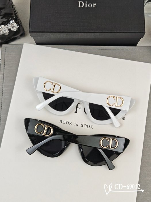 Очки солнцезащитные фото 2