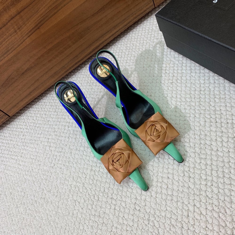 Босоножки фото 3