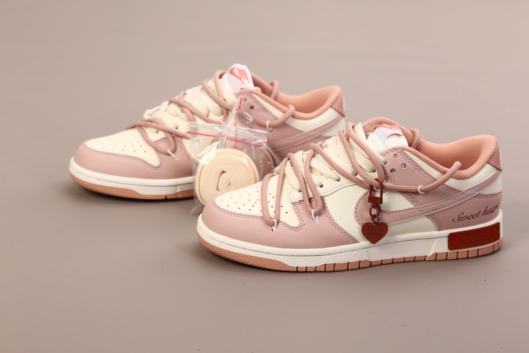 Кросівки Dunk Low Rose Whisper - DD1503-118