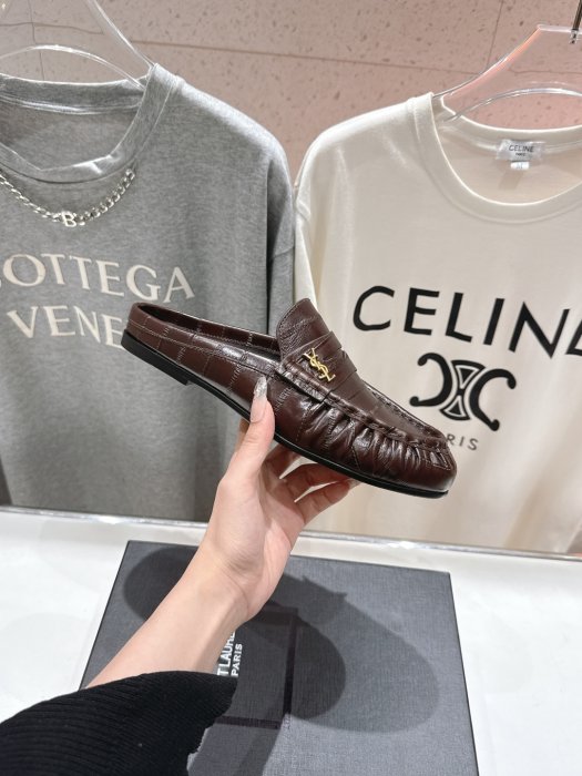 Мокасины кожаные женские фото 5