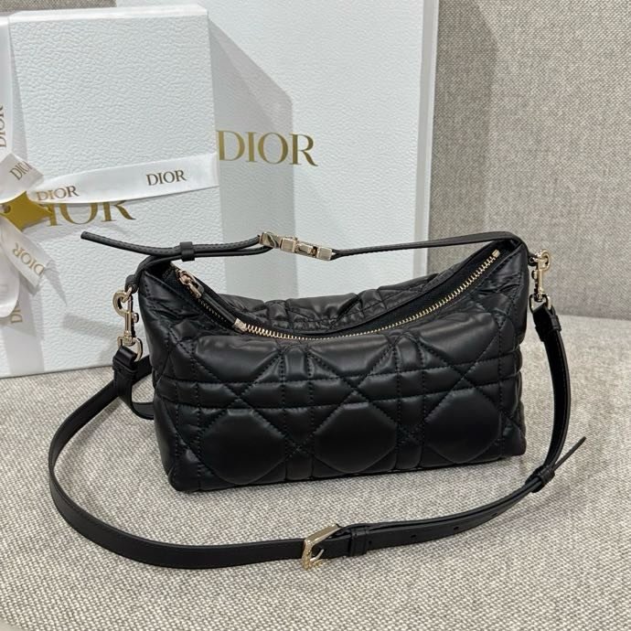 A bag Nomad women's leather 22 cm