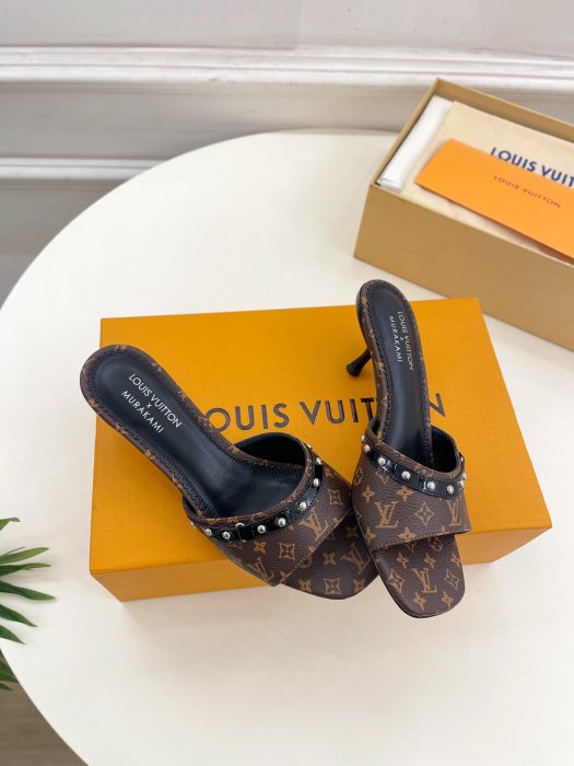 Босоножки фото 3