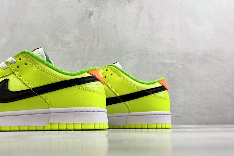 Sneakers Nike Dunk Low SE Splash Volt Hombre - FJ4610-702 фото 8