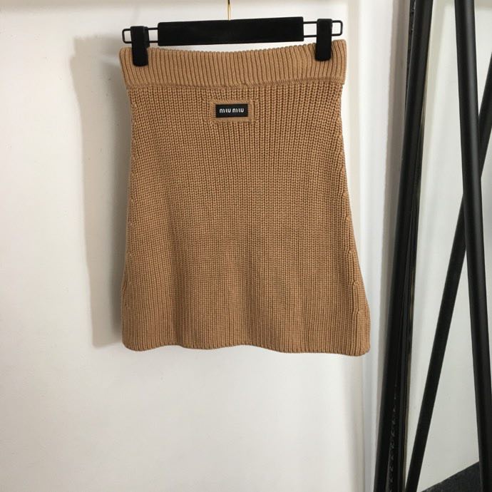 Short woolen skirt фото 7