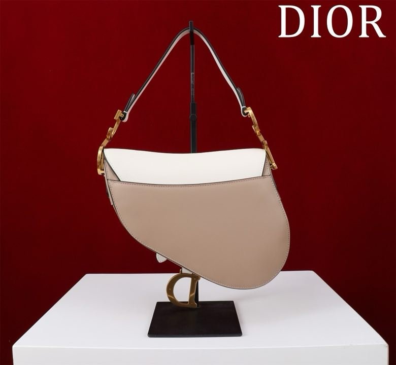 Сумка кожаная Dior Saddle 25 см фото 4